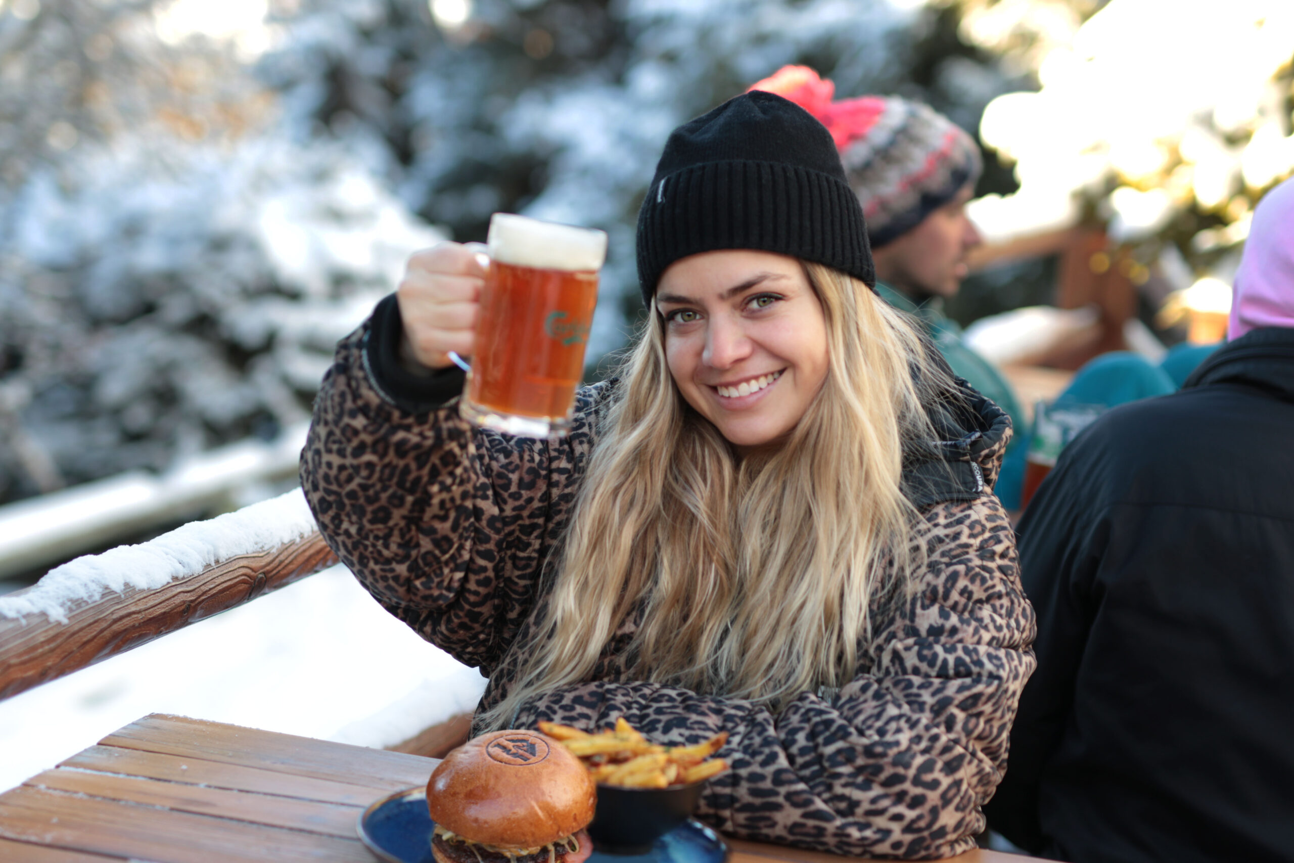 Terrace Winter Pub Mont Fort